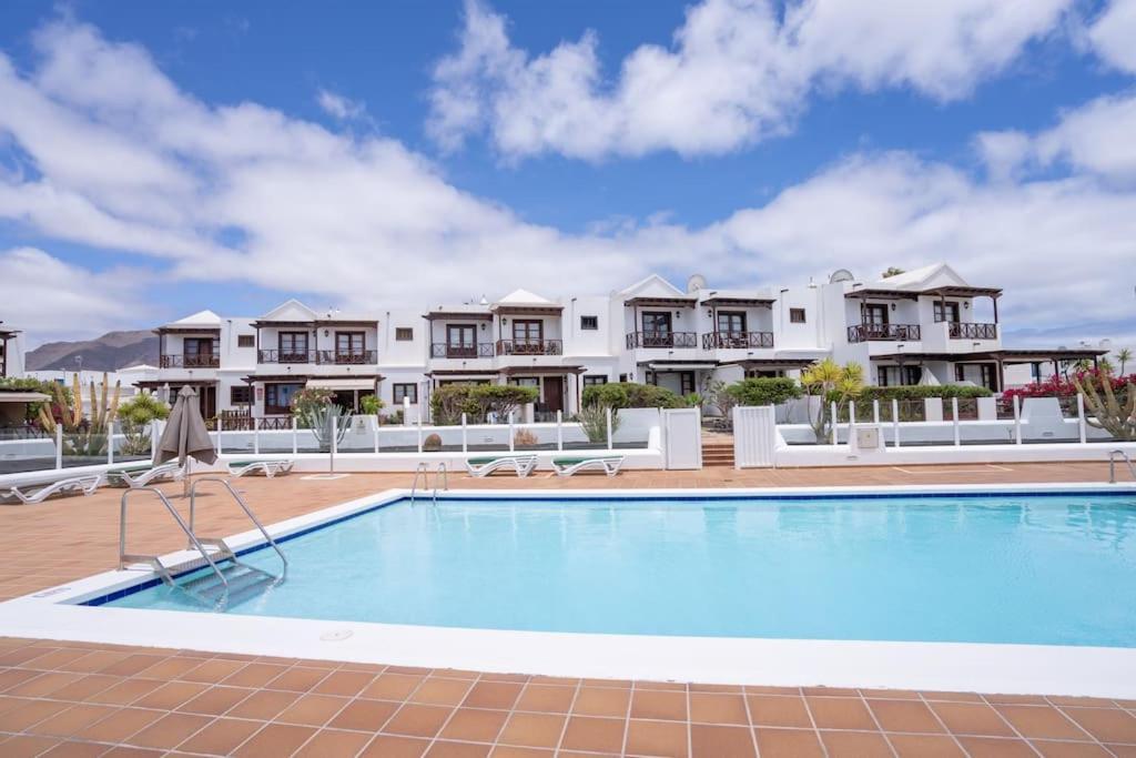Beautiful Home In Lanzarote 5 Mins From Marina Плая Бланка Екстериор снимка