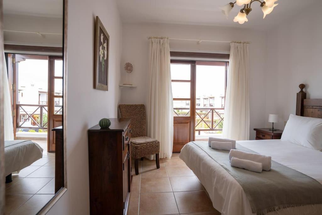 Beautiful Home In Lanzarote 5 Mins From Marina Плая Бланка Екстериор снимка