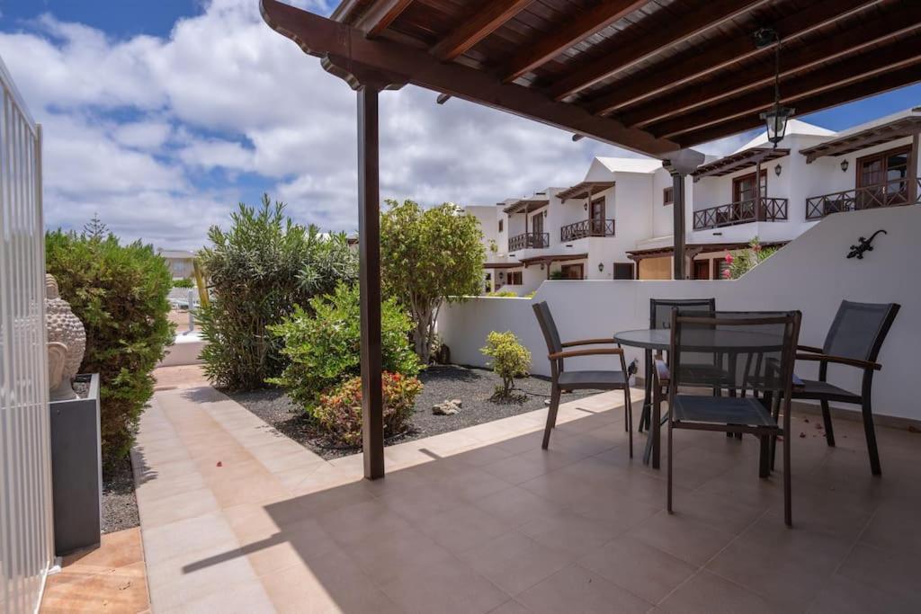 Beautiful Home In Lanzarote 5 Mins From Marina Плая Бланка Екстериор снимка